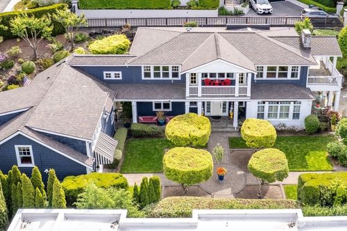 10207 Ne 60th St, Kirkland, WA, 98033-7438 | Card Image