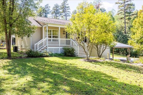 1060 E River Rd, Fork Union, VA, 23055-2076 | Card Image