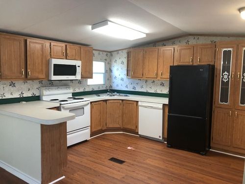 302 N Burnet St, Bremond, TX, 76629-5410 | Card Image