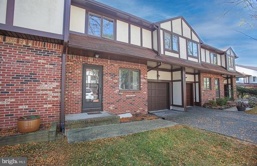 15 Leicester Ln, Ewing, NJ, 08628-2229 | Card Image