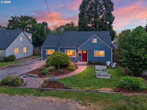 6651 Ne Roselawn St, Portland, OR, 97218-3145 | Card Image