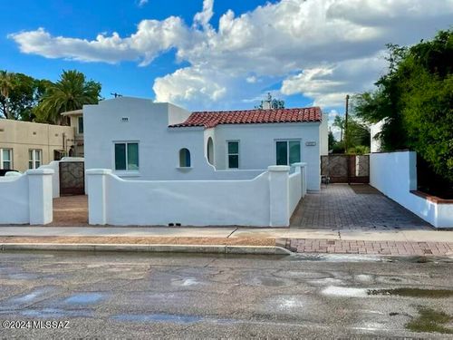 1927 E Hawthorne Street, Tucson, AZ, 85719 | Card Image