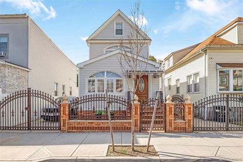 10462 127th St, South Richmond Hill, NY, 11419-3008 | Card Image