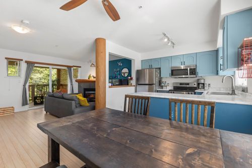 23-1450 Vine Rd, Pemberton, BC, V0N2L1 | Card Image
