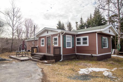 193 Ostrea Lake Rd, Ostrea Lake, NS, B0J2L0 | Card Image
