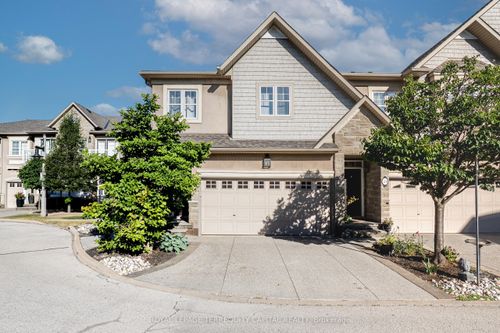 25-31 Sunvale Pl, Hamilton, ON, L8E4Z6 | Card Image