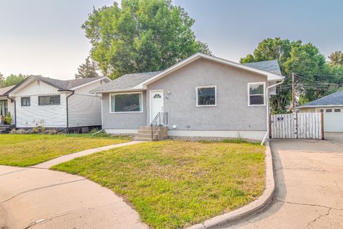 2666 Burton Pl Se, Medicine Hat, AB, T1A3W2 | Card Image