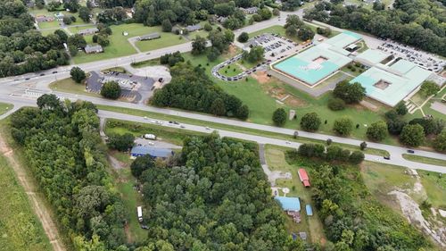 4775 S 221 Highway, Roebuck, SC, 29376-3201 | Card Image
