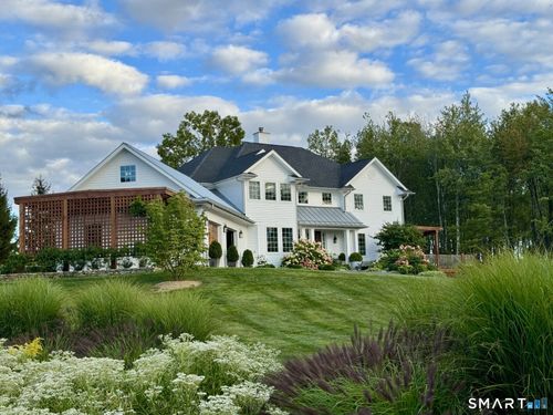 220 Painter Hill Rd, Roxbury, CT, 06783-1104 | Card Image