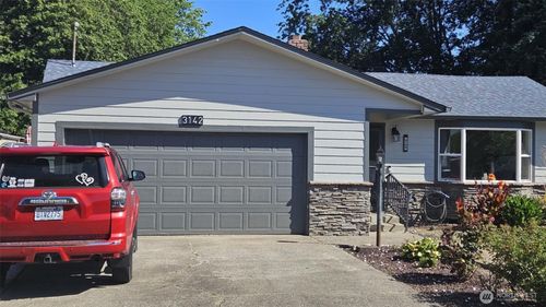 3142 Maple St, Longview, WA, 98632-3414 | Card Image