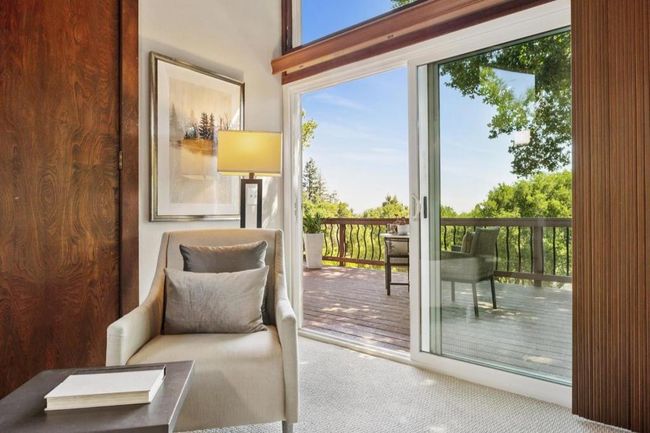 10605 Berkshire Dr, House other with 4 bedrooms, 4 bathrooms and 4 parking in Los Altos Hills CA | Image 36