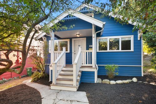 917 81st Street N, Seattle, WA, 98103 | Card Image