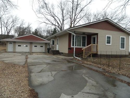 381 5th Ave, Granite Falls, MN, 56241-1417 | Card Image