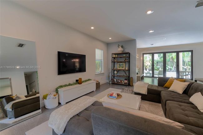 3187 - 3187 Lamb Ct, Townhouse with 3 bedrooms, 3 bathrooms and null parking in Coconut Grove FL | Image 4
