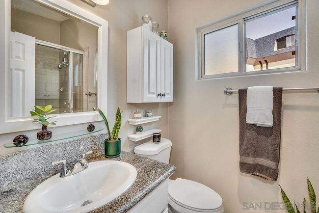 4010 Crown Point Dr, House other with 2 bedrooms, 3 bathrooms and 2 parking in San Diego CA | Image 28