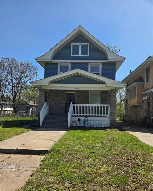 3321 Wabash Ave, Kansas City, MO, 64109-2177 | Card Image