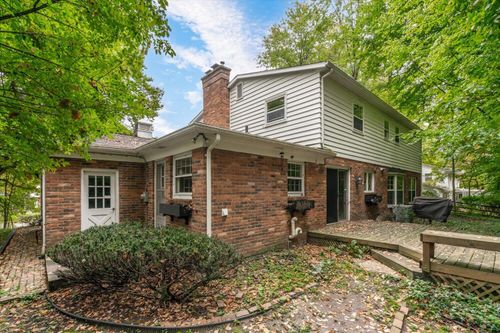587 Lodge Ln, Kalamazoo, MI, 49009-9103 | Card Image