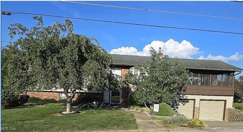 312 Meadow Ln, Parkersburg, WV, 26101-7609 | Card Image