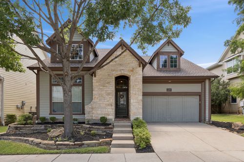 2209 Red Hawk Ln, Euless, TX, 76039-6092 | Card Image