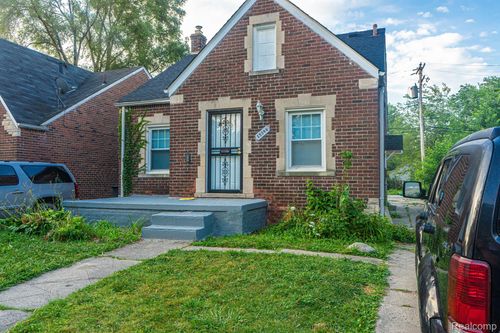 15596 Eastwood St, Detroit, MI, 48205-2940 | Card Image