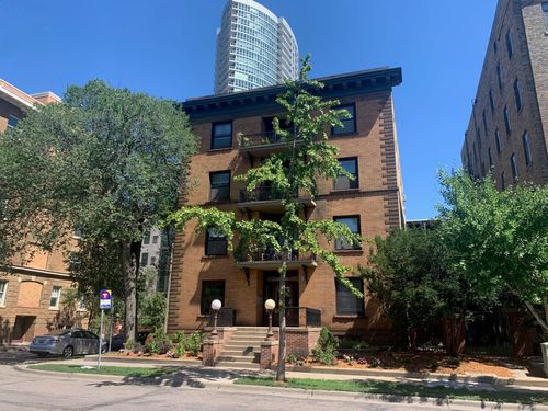 apt-9-1401 Willow St, Minneapolis, MN, 55403-2319 | Card Image