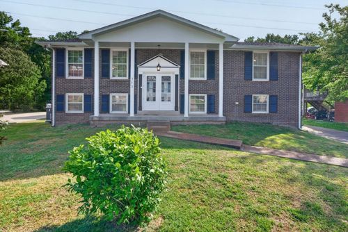 713 Huntington Pkwy, Nashville, TN, 37211-5918 | Card Image