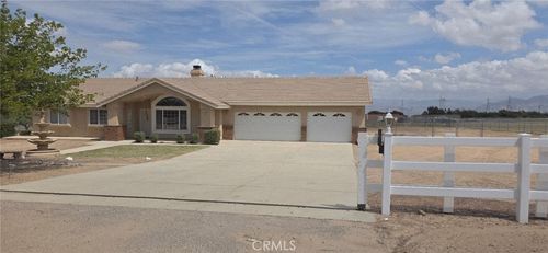 6585 Escondido, Oak Hills, CA, 92344 | Card Image