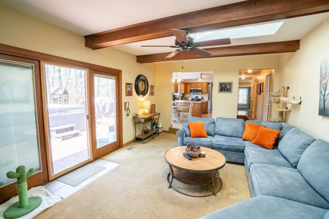 Family Room 2 | Image 11