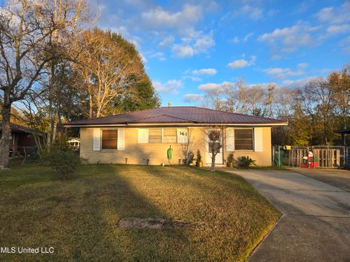 131 Tulip Ct, Gulfport, MS, 39501-8616 | Card Image