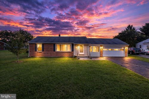 6 Knode Cir, BOONSBORO, MD, 21713-1105 | Card Image