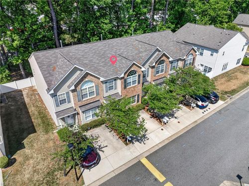 487 Old Colonial Way, Newport News, VA, 23608-2000 | Card Image