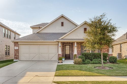 4533 Hemingway Ave, Aubrey, TX, 76227-1861 | Card Image