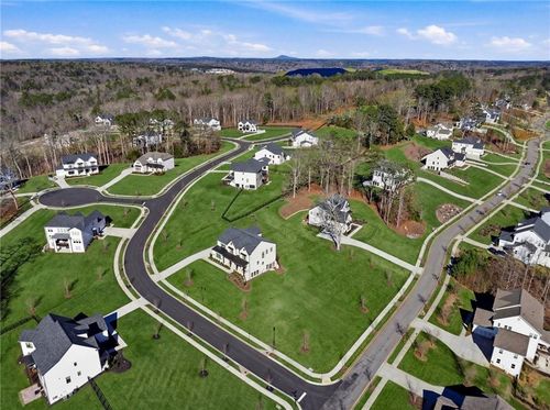 17105 River Overlook Dr, Roswell, GA, 30075-9802 | Card Image