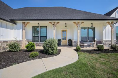 2077 Sunset Ridge Drive, House other with 4 bedrooms, 2 bathrooms and null parking in Weatherford TX | Image 2