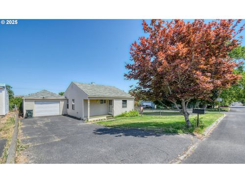 3103 Sw Kirk Ave, Pendleton, OR, 97801-3821 | Card Image