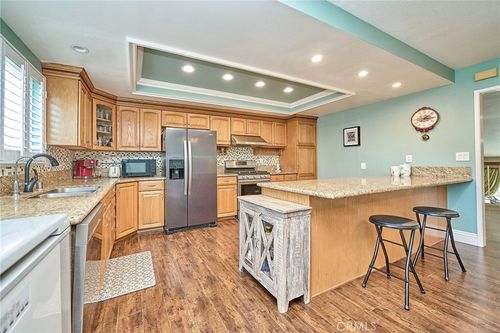 50 Lincoln Ct, Buena Park, CA, 90620-4607 | Card Image