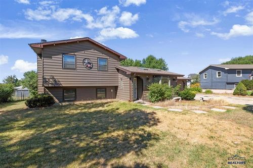 107 Thrush Ct, Box Elder, SD, 57719-9502 | Card Image
