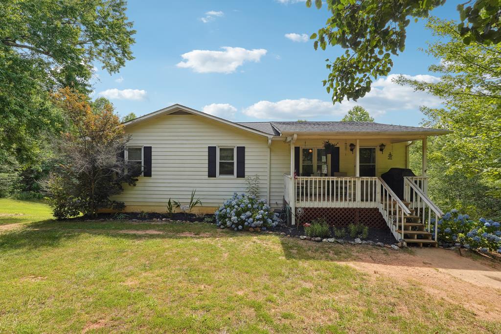 Mountain Laurel Dr, Jasper, GA 30143