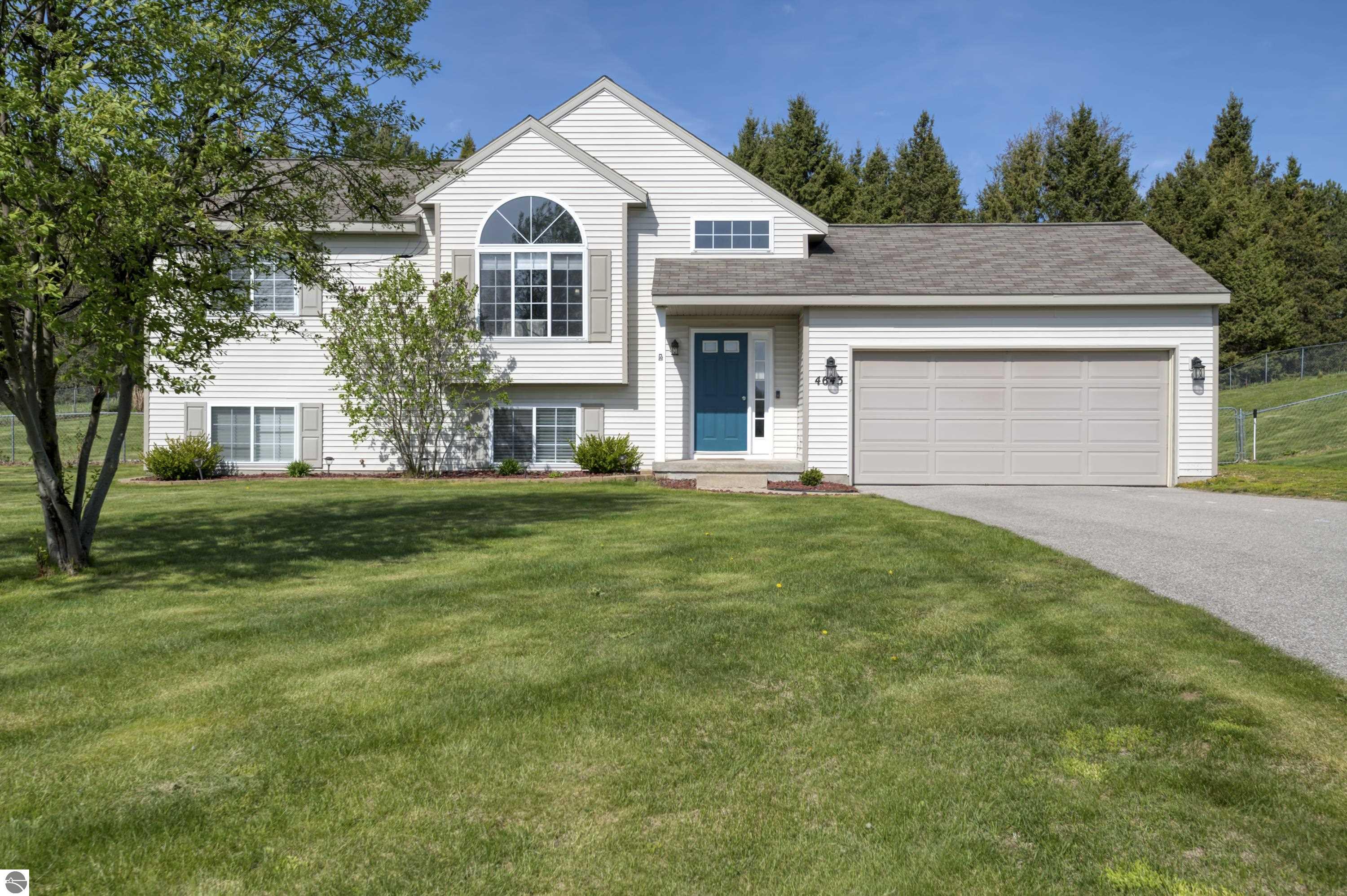 Rokos Ct, Traverse City, MI 49685