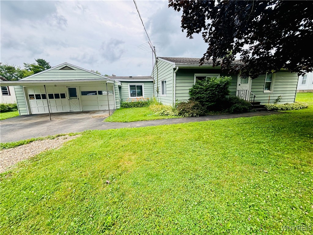 Pine St, Franklinville, NY 14737
