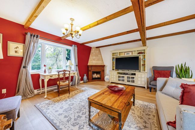 6024 Fourth Line, House other with 5 bedrooms, 3 bathrooms and 10 parking in Orton ON | Image 11