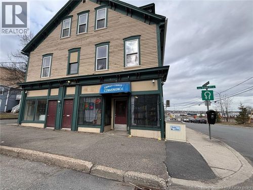 71 Stanley St, Saint John, NB, E2K3Y5 | Card Image