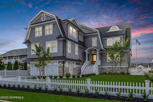 122 Squan Beach Dr, Mantoloking, NJ, 08738-1209 | Card Image