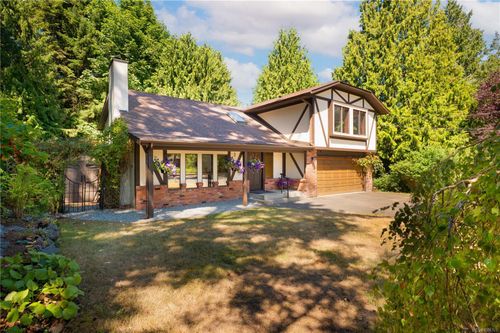 7163 Sebastion Rd, Lantzville, BC, V0R2H0 | Card Image