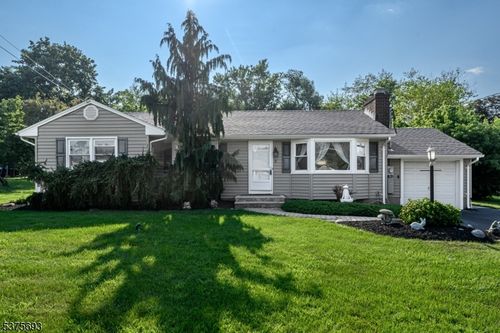 8 Theodora Dr, Hillsborough, NJ, 08844-4740 | Card Image