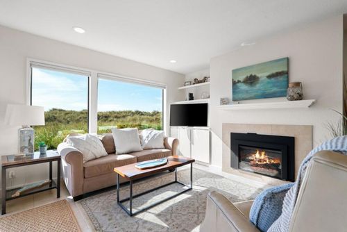 208-101 Shell Rd, Watsonville, CA, 95076 | Card Image