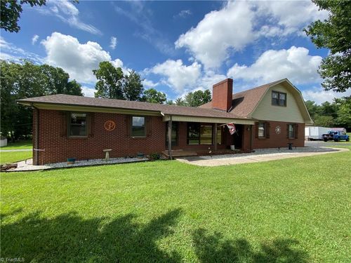 331 Collins Rd, Dobson, NC, 27017-8785 | Card Image
