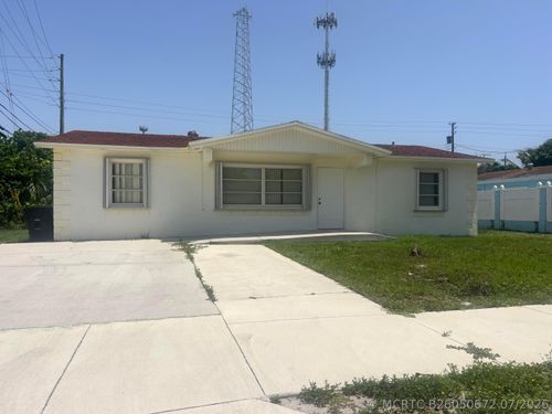 816 24th Ave N, Lake Worth Beach, FL, 33460-6166 | Card Image