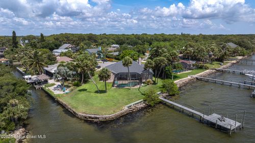 2090 Schooner Dr, Merritt Island, FL, 32952-2856 | Card Image