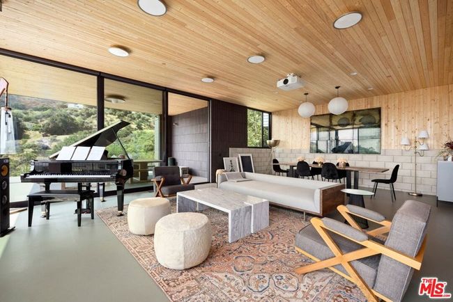 20485 Medley Ln, House other with 4 bedrooms, 4 bathrooms and 4 parking in Topanga CA | Image 4